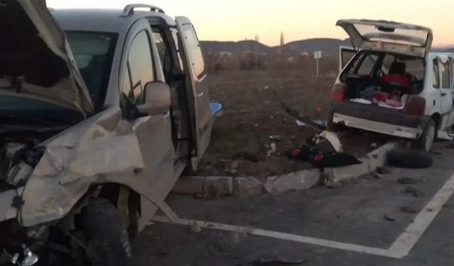 Kütahya Tavşanlı Derecik Köyü trafik kazası, Tavşanlı Emet karayolunda kaza