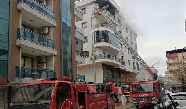 Manisa Salihli Cumhuriyet Mahallesi yangın: Fatih Sitesi’nde yangın çıktı