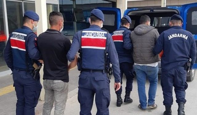 İzmir Foça’da hırsızlık olaylarına karışan 3 şüpheli yakalandı