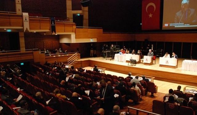 İzmir ulaşım zammı 2022 ve Buca Metrosu ihalesi iptali mecliste konuşuldu