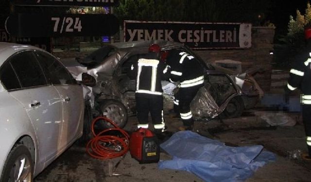 İzmir Ankara karayolu trafik kazası Manisa Kula trafik kazası: 4 kişi öldü