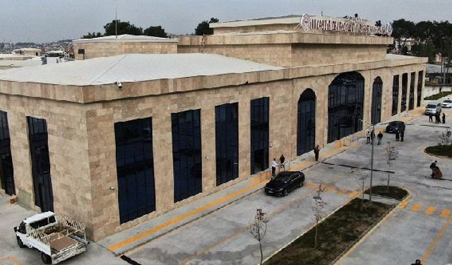 İzmir acil durum hastanesi Buca Seyfi Demirsoy Eğitim ve Araştırma Hastanesi