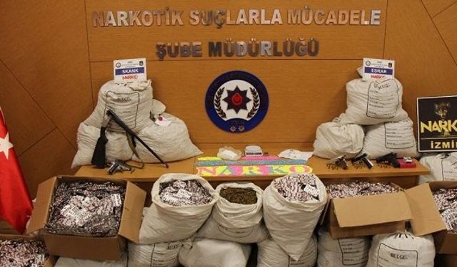 İzmir uyuşturucu operasyonlarında 1 ayda 325 zehir taciri tutuklandı