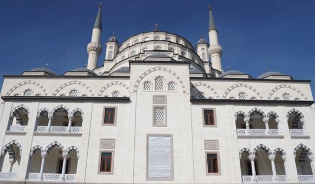 İzmir'de 30 milyona mal olan Bilal Saygılı Camii açılıyor