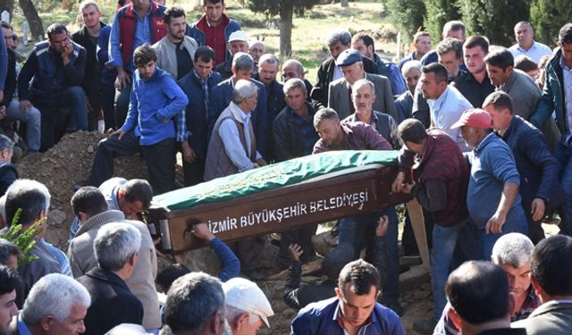 İzmir Kiraz cinayetinde 4 kişi toprağa verildi