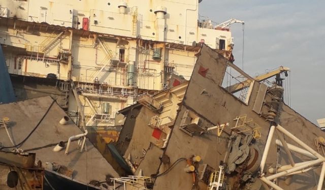 İzmir Aliağa’da gemi söküm tesislerine kaçak akaryakıt operasyonu