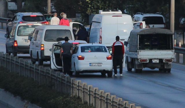 İzmir'de hayat, 09.05'te durdu