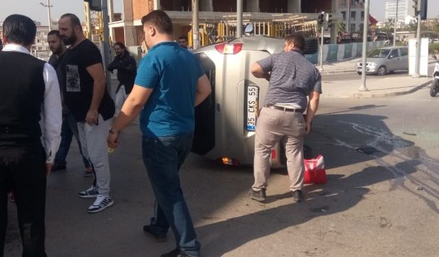 Buca’da trafik kazası, hamile kadın hastaneye yetiştirildi