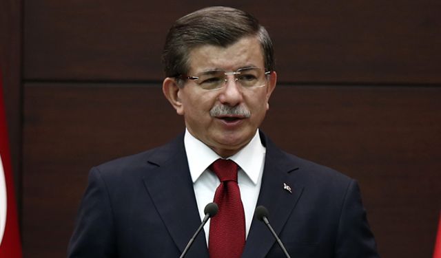 Ahmet Davutoğlu, İzmir'deki iftar programında yeni partiyi açıklayabilir