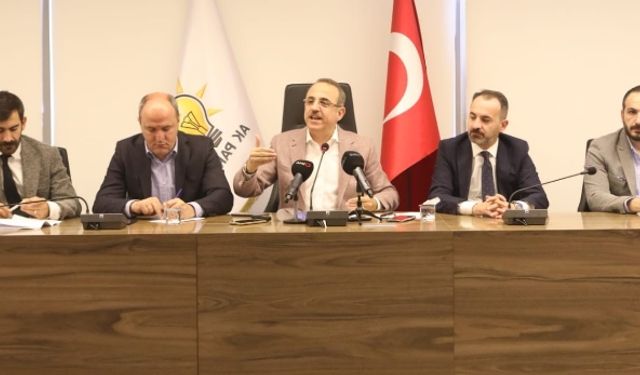 AK Parti İl Başkanı Sürekli, Tunç Soyer’in 100 gününü değerlendirdi