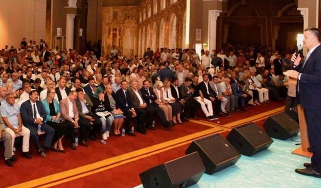 Ak Parti İzmir, Balçova'da bayramlaştı