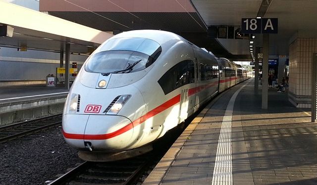 Antalya - İzmir Arasına Hızlı Tren Geliyor