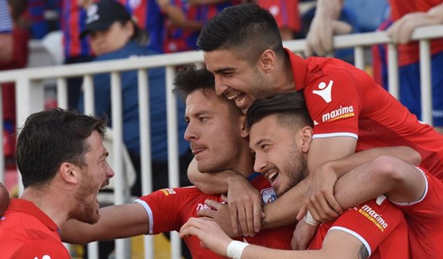 Boluspor'u 3-0 yenen İzmir takımı Altınordu, Süper Lig'e koşuyor