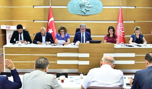 Bornova’da tüm mahallelere doğalgaz geliyor