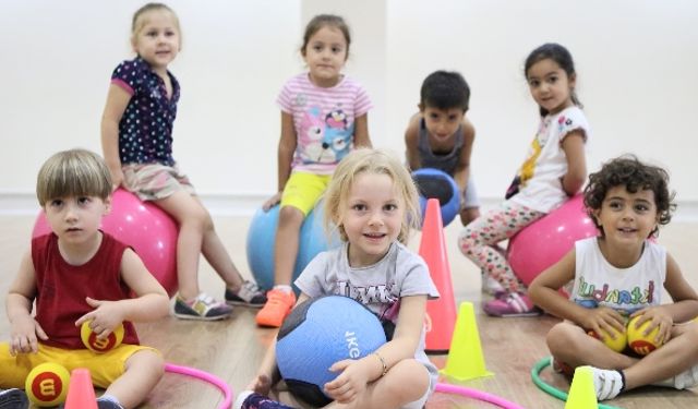 Bornovalı minikler için spor kursları başlıyor