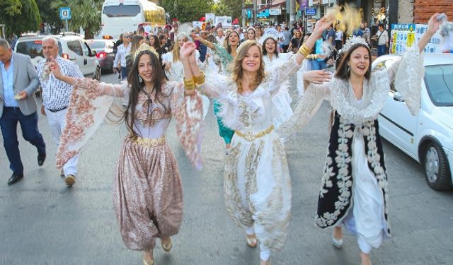 Buca Balkan Festivali 2019 Hasanağa Bahçesi’nde devam ediyor