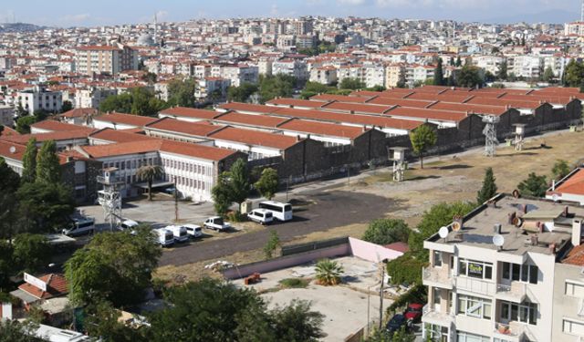 Buca Cezaevi'nin kaldırılması için partiler bir oldu