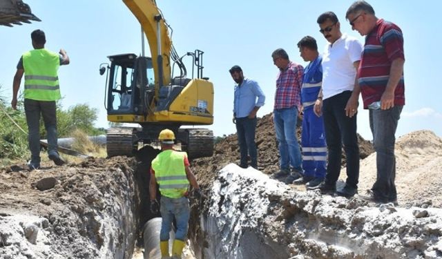 Dikili’de içme suyu boru hatları yenileniyor