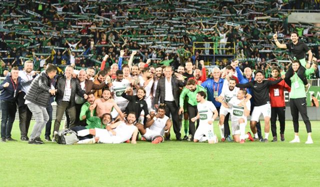 Ege takımı Denizlispor, Karabükspor'u yenerse Süper Lig'e yükselecek