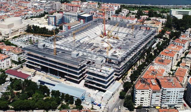 Göztepe Stadı'nın Aralık'ta bitmesi için seferberlik başlatıldı