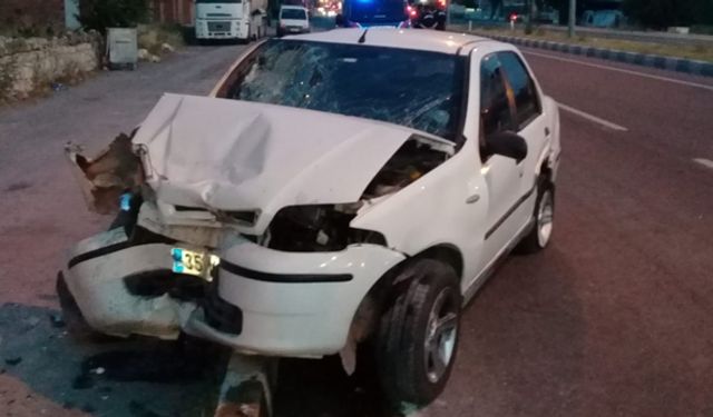 Aliağa'da trafik kazası: 2 kişi yaralandı