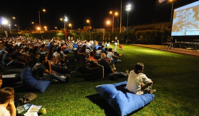 İzmir’de açık hava sinema günleri başlıyor