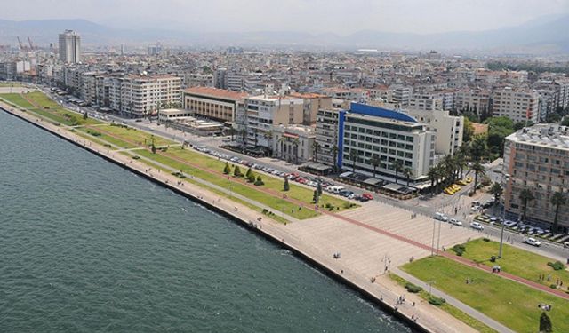 İzmir'de konut satışları azaldı, yabancılara satış katlandı