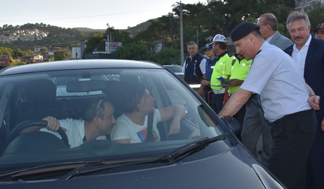 İzmir'de trafik denetimleri en üst seviyeye çıkarıldı