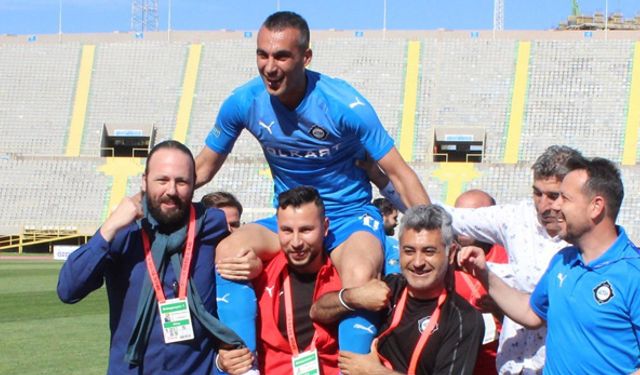 İzmir ekibi Altay, ligin son maçında Birevim Elazığspor'u 4-0'la geçti