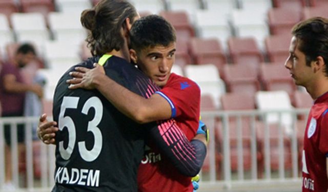 İzmir ekibi Altınordu, 1922 Konyaspor'u yenerek tur atladı