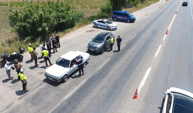 İzmir Emniyeti, Ramazan Bayramı'ndan yüz akıyla çıktı