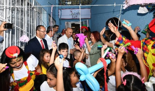 İzmir’in ilk “Masal Evi” Konak’ta açıldı