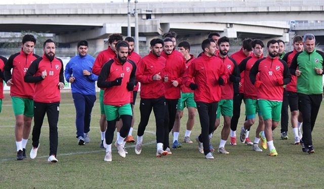 Karşıyaka'da Van Büyükşehir Belediyespor Maçı Öncesi 3 Sakatlık Korkuttu