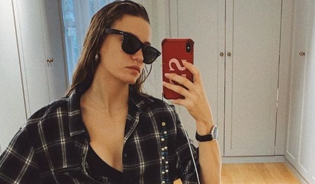 Serenay Sarıkaya’nın pozunu 493 bin kişi beğendi