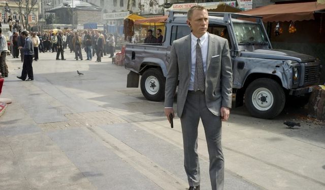 James Bond Skyfall filmi nerede çekildi ne zaman çekildi hangi kanalda oynuyor oyuncu kadrosu