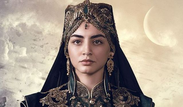 Özge Törer aslen nereli burcu ne evli mi eşi sevgilisi kim Özge Törer oynadığı tv dizileri filmleri