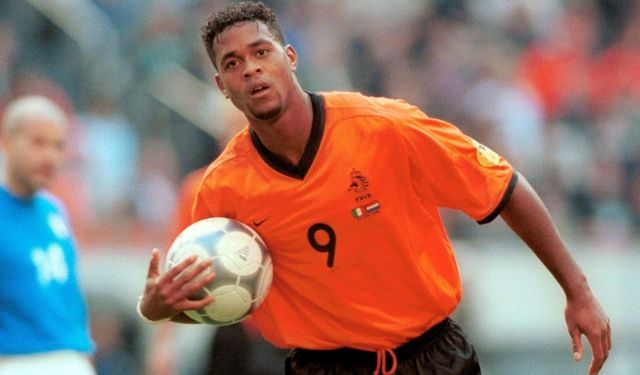 Patrick Kluivert kariyeri boyunca kaç gol attı hangi takımlarda oynadı aslen nereli kimdir?