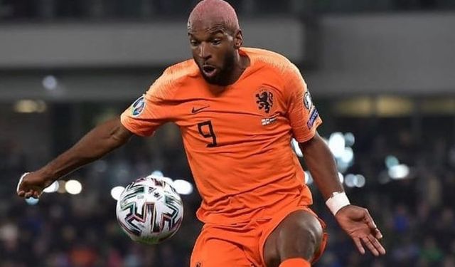 Futbolcu Ryan Babel aslen nereli hangi takımda oynuyor hangi takımlarda oynadı kaç gol attı?