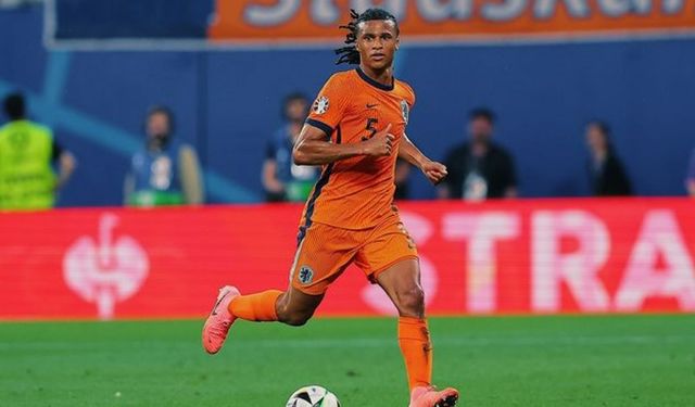 Nathan Ake aslen nereli hangi takımda oynuyor hangi takımlarda oynadı toplam kaç gol attı?