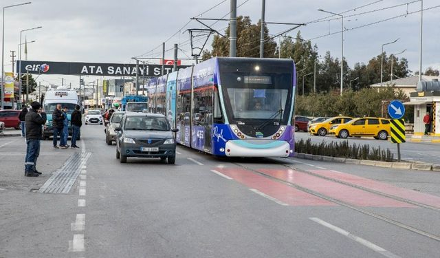 İzmir Çiğli tramvayı ve Karşıyaka tramvay hatlarında aktarmasız ulaşım