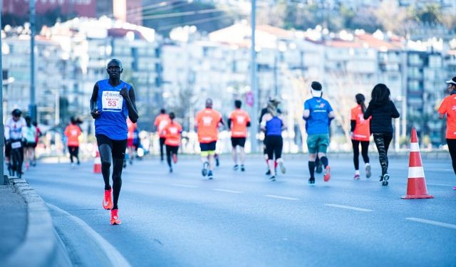 9 Eylül İzmir Yarı Maratonu 2024 kayıt başvuruları devam ediyor