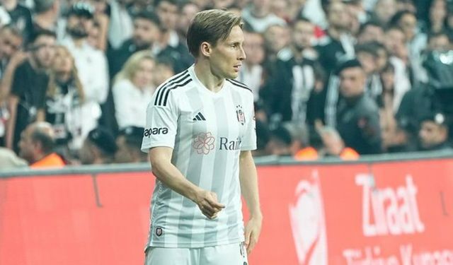 Jonas Svensson hangi takımdan geldi aslen nereli toplam kaç gol attı hangi takımlarda oynadı?