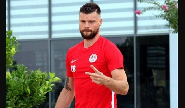 Ondrej Celustka hangi takımdan geldi hangi takımlarda oynadı aslen nereli toplam kaç gol attı?