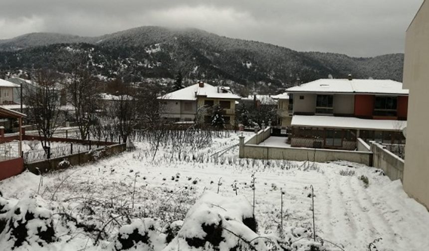 İzmir kar yağışı 2023 İzmir’e kar yağacak mı 2023 İzmir kar yağıyor mu?