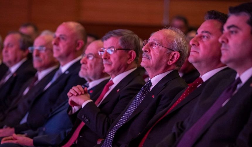 İzmir İkinci Yüzyılın İktisat Kongresi’ne Millet İttifakı Başkanları katıldı