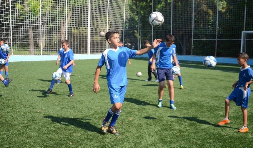 İzmir’in spor uygulaması Sporİzmir kullanıma sunuldu