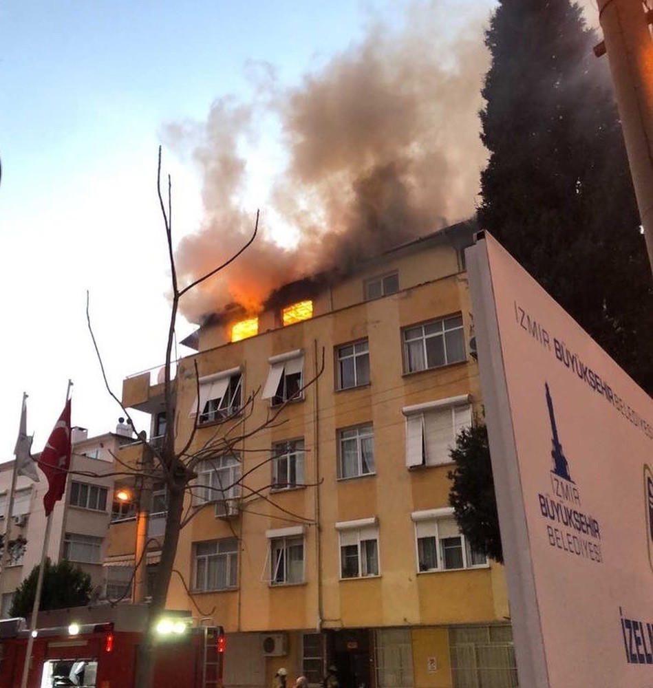 İzmir Konak Güzelyalı yangın