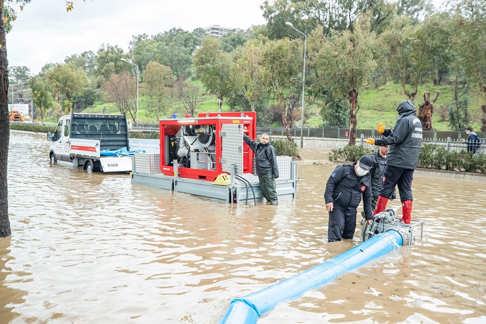 Son Dakika İzmir sel felaketi 2 Şubat 2021 Salı