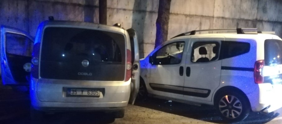 Konak trafik kazası: 5 kişi ağır yaralandı