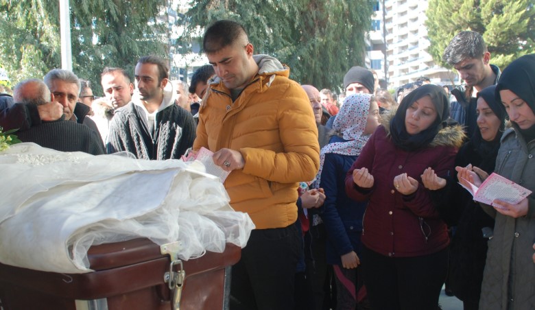 Songül Bozkurt cenazesinde acı sözler: Düğününe gelecektim